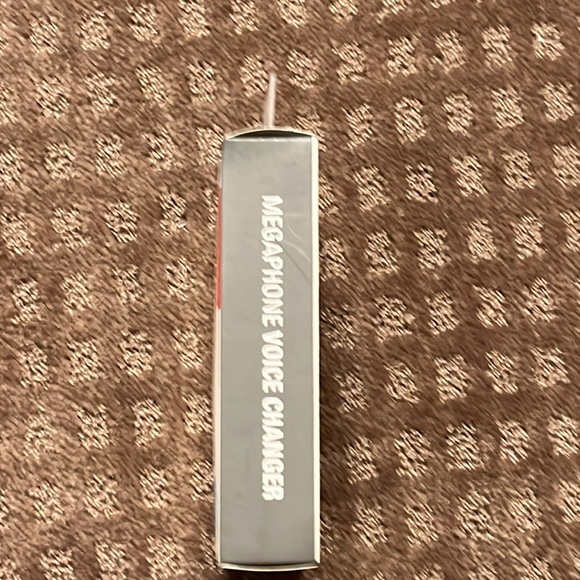 NWT- Megaphone Voice Changer - Picture 3 of 4